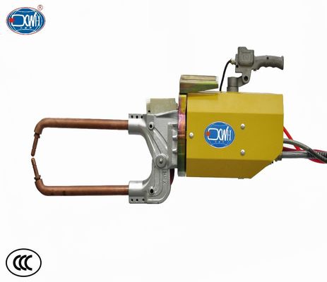 سعر جيد آلة لحام البقعة المحمولة 15KVA ، آلة لحام البقعة المبردة بالماء 220 فولت الانترنت